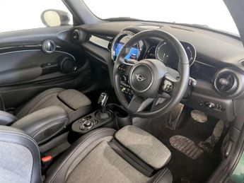 MINI Electric Hatch Cooper SE 32.6kWh Level 2 Hatchback 3dr Electric Auto (184 ps)