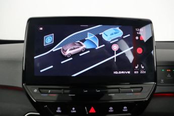 Volkswagen ID.3 Pro Performance 58kWh Life Auto 5dr