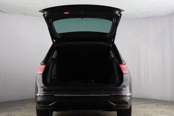 Volkswagen Tiguan 1.4 TSI 13kWh Life DSG Euro 6 (s/s) 5dr
