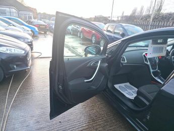 Vauxhall Astra 1.6 16v SRi Auto Euro 5 5dr