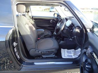 MINI Hatch 1.5 Cooper Classic Steptronic Euro 6 (s/s) 3dr