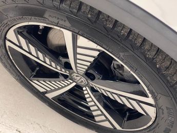 MG MG ZS 44.5kWh Exclusive Auto 5dr