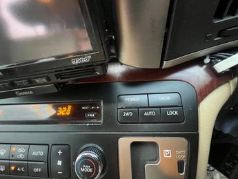 Nissan Elgrand E51 2.5 4WD Dream star pop up camper aut