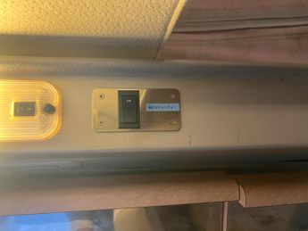 Nissan Elgrand E51 2.5 4WD Dream star pop up camper aut