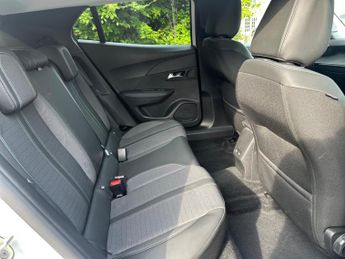 Peugeot 2008 1.2 PureTech Allure Premium + EAT Euro 6 (s/s) 5dr