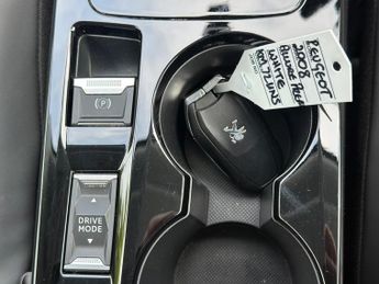 Peugeot 2008 1.2 PureTech Allure Premium + EAT Euro 6 (s/s) 5dr