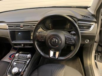 MG MG5 61.1kWh Excite Long Range Auto 5dr