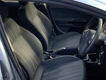 Vauxhall Corsa 1.2i 16v Club 5dr