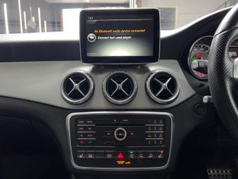 Mercedes-Benz GLA 2.1 GLA220d AMG Line (Premium) 7G-DCT 4MATIC Euro 6 (s/s) 5dr