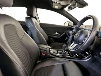 Mercedes-Benz A Class 2.0 A180d SE Hatchback 5dr Diesel Manual Euro 6 (s/s) (116 ps)