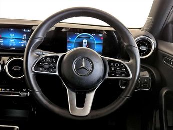 Mercedes-Benz A Class 2.0 A180d SE Hatchback 5dr Diesel Manual Euro 6 (s/s) (116 ps)