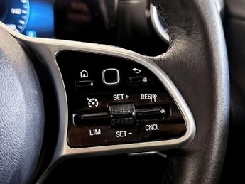 Mercedes-Benz A Class 2.0 A180d SE Hatchback 5dr Diesel Manual Euro 6 (s/s) (116 ps)