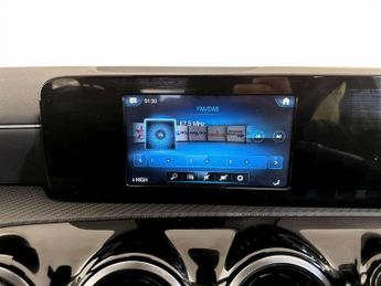 Mercedes-Benz A Class 2.0 A180d SE Hatchback 5dr Diesel Manual Euro 6 (s/s) (116 ps)