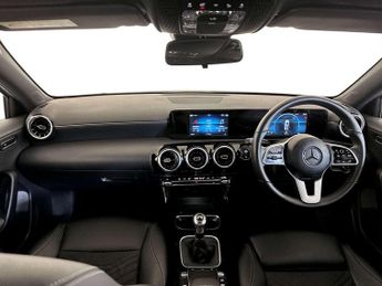 Mercedes-Benz A Class 2.0 A180d SE Hatchback 5dr Diesel Manual Euro 6 (s/s) (116 ps)