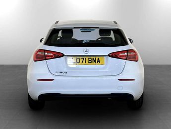 Mercedes-Benz A Class 2.0 A180d SE Hatchback 5dr Diesel Manual Euro 6 (s/s) (116 ps)
