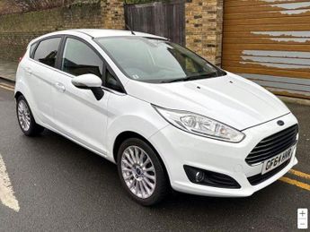 Ford Fiesta 1.0T EcoBoost Titanium Euro 5 (s/s) 5dr