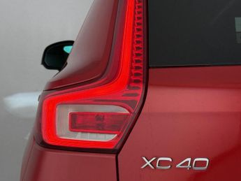 Volvo XC40 2.0 D4 R-Design Auto AWD Euro 6 (s/s) 5dr