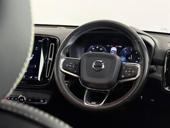 Volvo XC40 2.0 D4 R-Design Auto AWD Euro 6 (s/s) 5dr