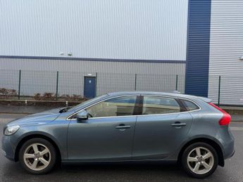 Volvo V40 1.6 D2 SE Euro 5 (s/s) 5dr