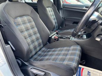 Volkswagen Golf 1.4 TSI 8.7kWh GTE DSG Euro 6 (s/s) 5dr