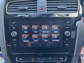 Volkswagen Golf 1.4 TSI 8.7kWh GTE DSG Euro 6 (s/s) 5dr