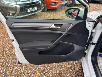 Volkswagen Golf 1.4 TSI 8.7kWh GTE DSG Euro 6 (s/s) 5dr