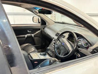 Volvo XC90 2.4 D5 SE Geartronic AWD 5dr