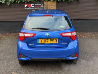 Toyota Yaris 1.5 VVT-h Icon Tech E-CVT Euro 6 (s/s) 5dr