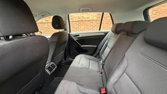 Volkswagen Golf 1.6 TDI BlueMotion Tech Match DSG Euro 5 (s/s) 5dr