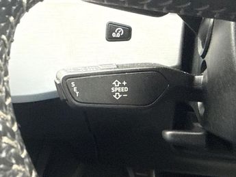 Audi A4 3.0 TDI V6 S line S Tronic quattro Euro 6 (s/s) 4dr