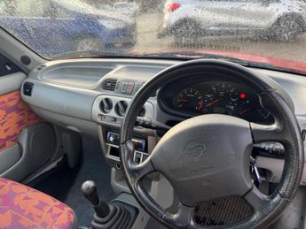 Nissan Micra 1.3 16v Inspiration Limited Edition 5dr (a/c)