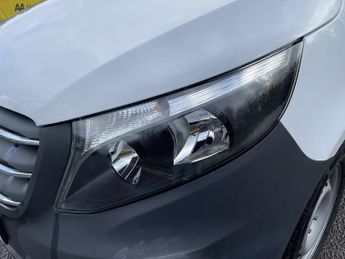 Mercedes-Benz eVito 114 e 41kWh Progressive Auto FWD L2 6dr (LWB)