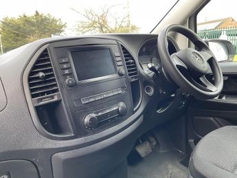 Mercedes-Benz eVito 114 e 41kWh Progressive Auto FWD L2 6dr (LWB)