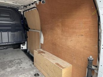 Mercedes-Benz eVito 114 e 41kWh Progressive Auto FWD L2 6dr (LWB)