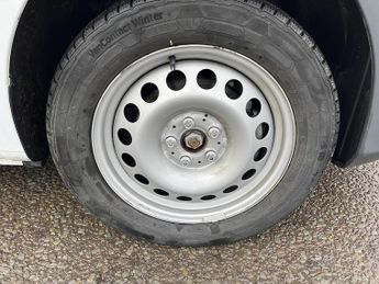 Mercedes-Benz eVito 114 e 41kWh Progressive Auto FWD L2 6dr (LWB)