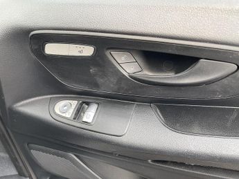 Mercedes-Benz eVito 114 e 41kWh Progressive Auto FWD L2 6dr (LWB)