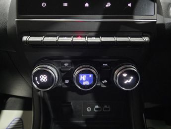 Renault Captur 1.6 E-TECH techno Auto Euro 6 (s/s) 5dr