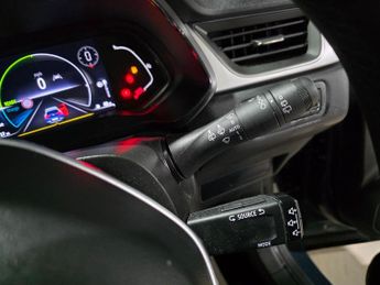 Renault Captur 1.6 E-TECH techno Auto Euro 6 (s/s) 5dr