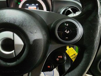 Smart forfour 17.6kWh Prime (Premium) Auto 5dr