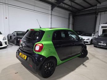 Smart forfour 17.6kWh Prime (Premium) Auto 5dr