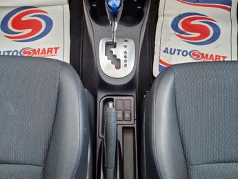 Toyota Yaris 1.5 VVT-h Trend CVT Euro 5 5dr