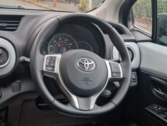 Toyota Yaris 1.5 VVT-h Trend CVT Euro 5 5dr