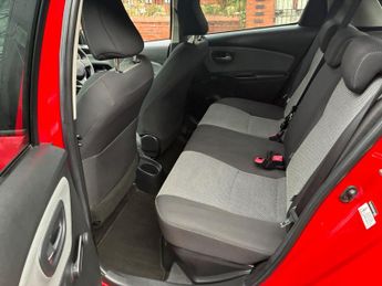 Toyota Yaris 1.5 VVT-h Icon E-CVT Euro 6 5dr