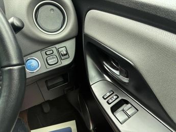 Toyota Yaris 1.5 VVT-h Icon E-CVT Euro 6 5dr