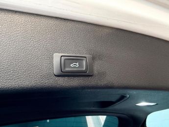 Audi e-tron 50 Sport Auto quattro 5dr 71.2kWh