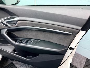 Audi e-tron 50 Sport Auto quattro 5dr 71.2kWh