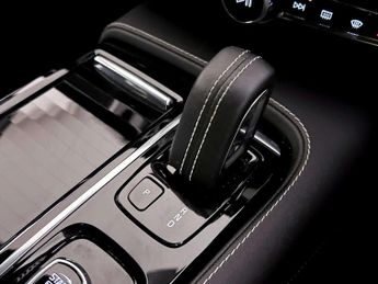 Volvo V60 2.0h T6 Recharge 11.6kWh R-Design Estate 5dr Petrol Plug-in Hybr