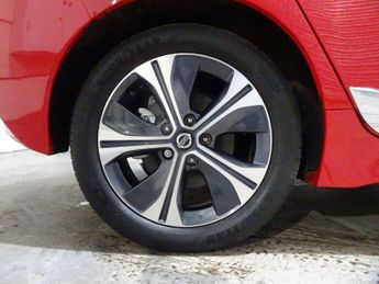 Nissan Leaf 40kWh Tekna Auto 5dr