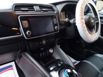 Nissan Leaf 40kWh Tekna Auto 5dr