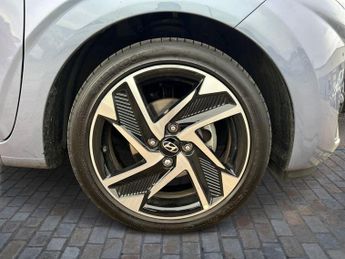 Hyundai I10 1.2 Premium 5dr Automatic